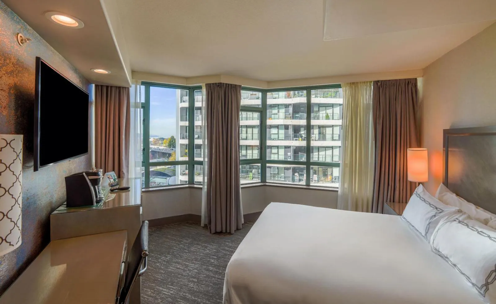 The Parker Hotel And Rooftop Vancouver Canada