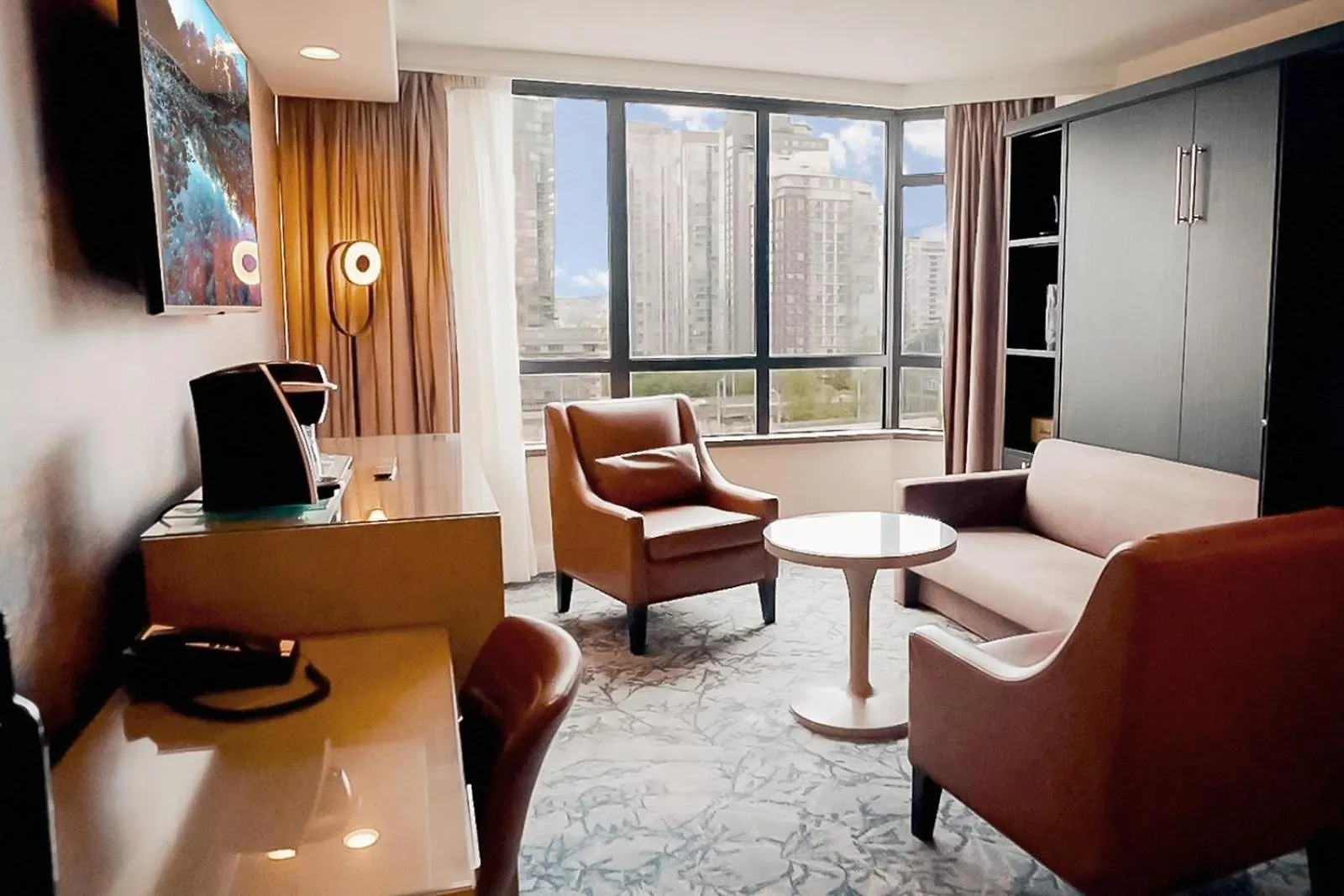 The Parker Hotel And Rooftop Vancouver